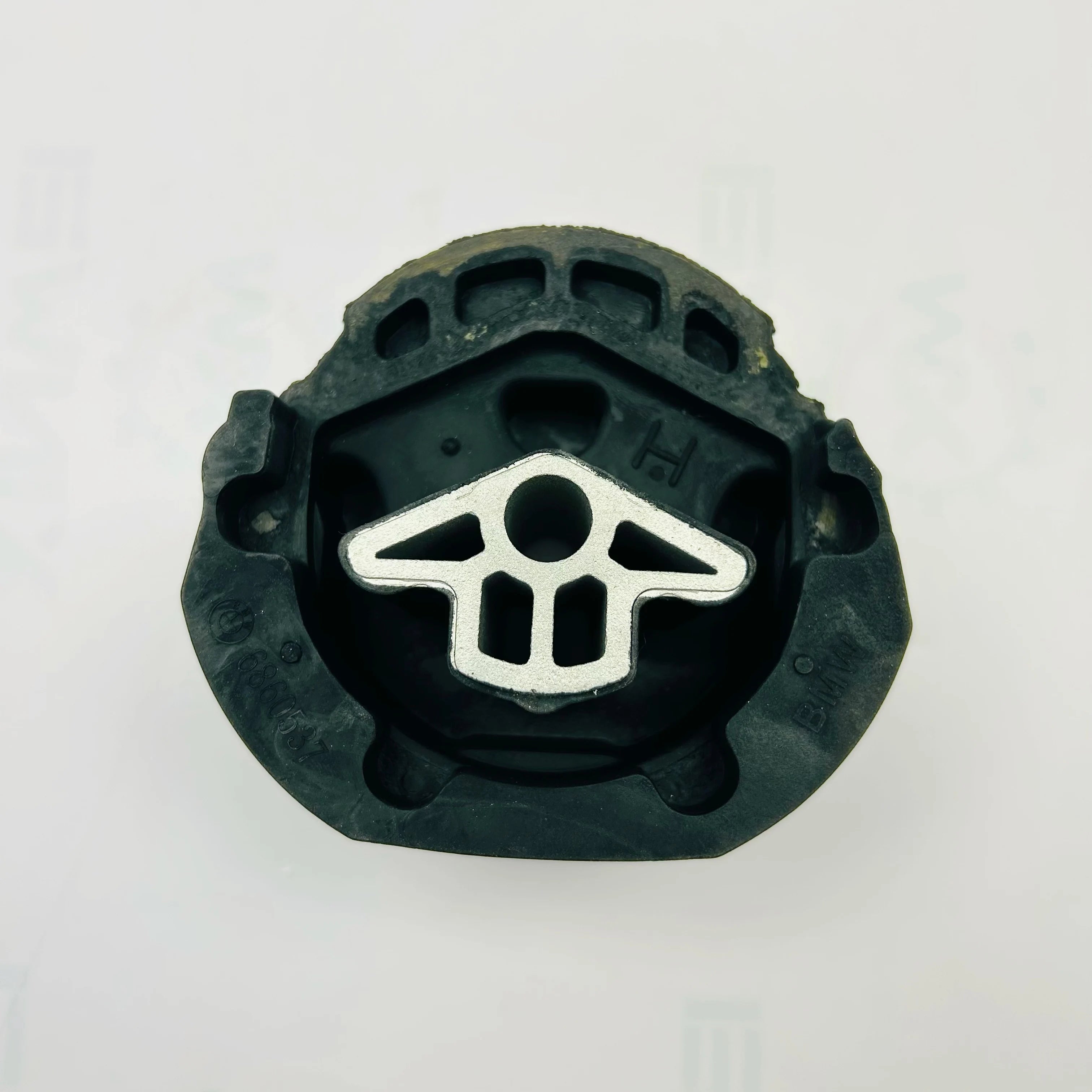 OE 22316850468 22326777390 for BMW X3 F25 F26 Transfer Case Mount