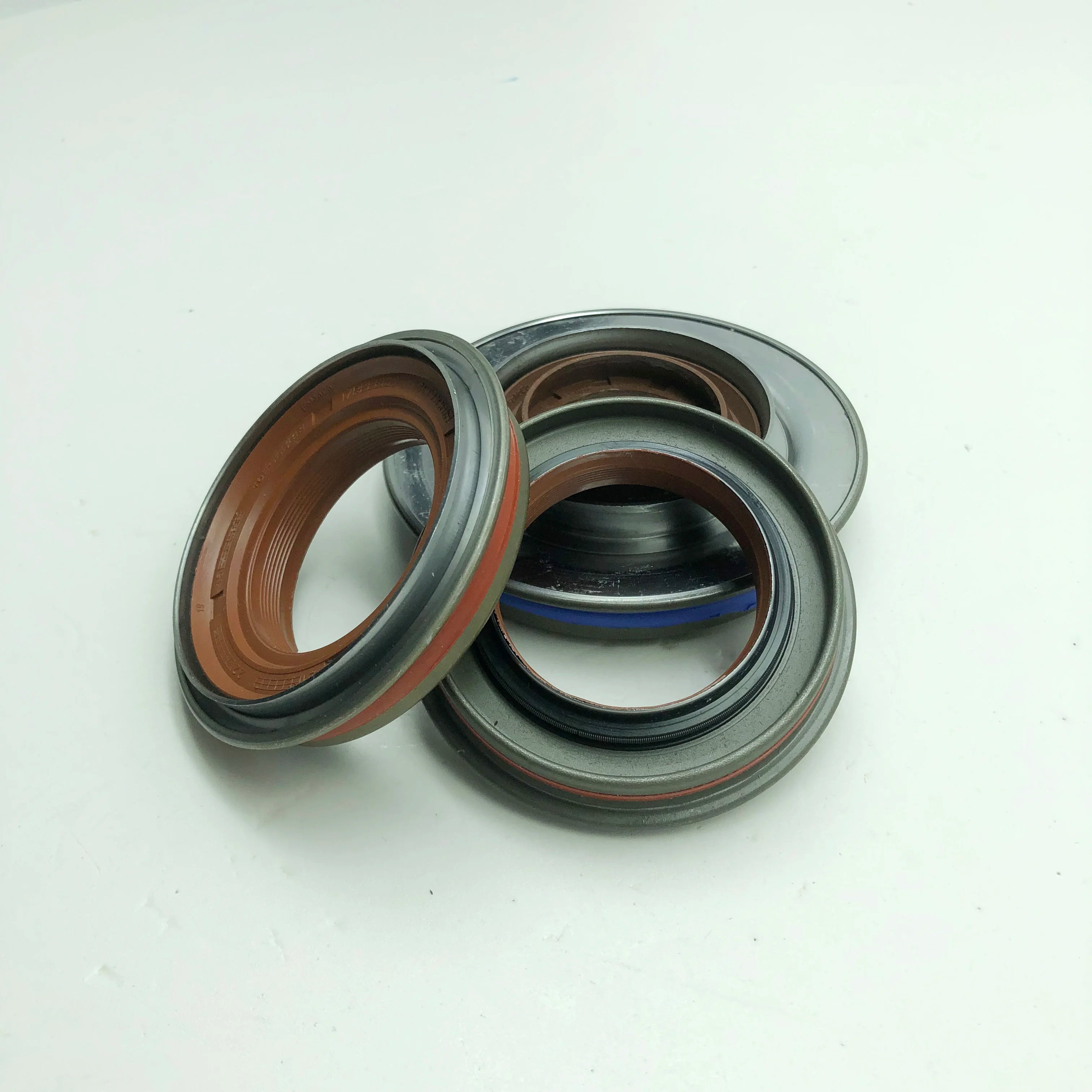 OEM Rear Differential Assembly Oil Seal for Lincoln Aviator 2020 | L1MW-4000HC / L1MW-4676-AA | New Condition | Factory Direct